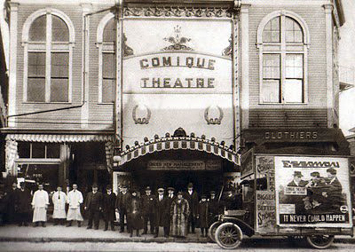 Comique Theatre - www.WhalingCity.net